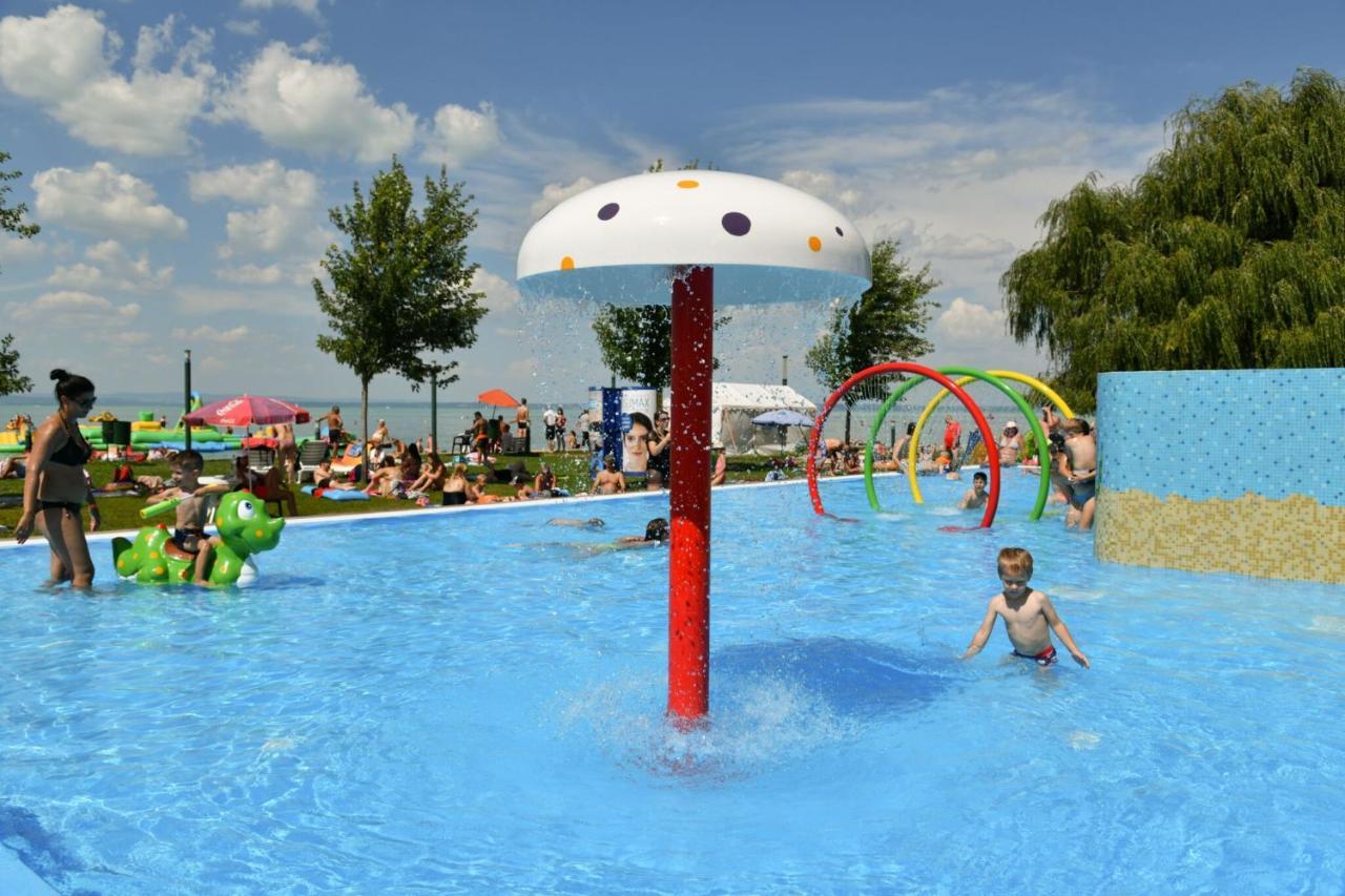 Balaton Wellness Apartman Сиофок Екстериор снимка