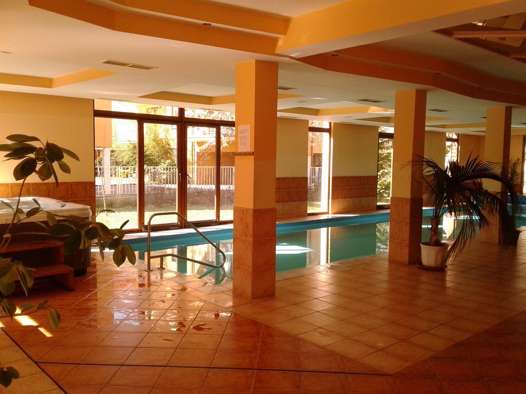Balaton Wellness Apartman Сиофок Екстериор снимка