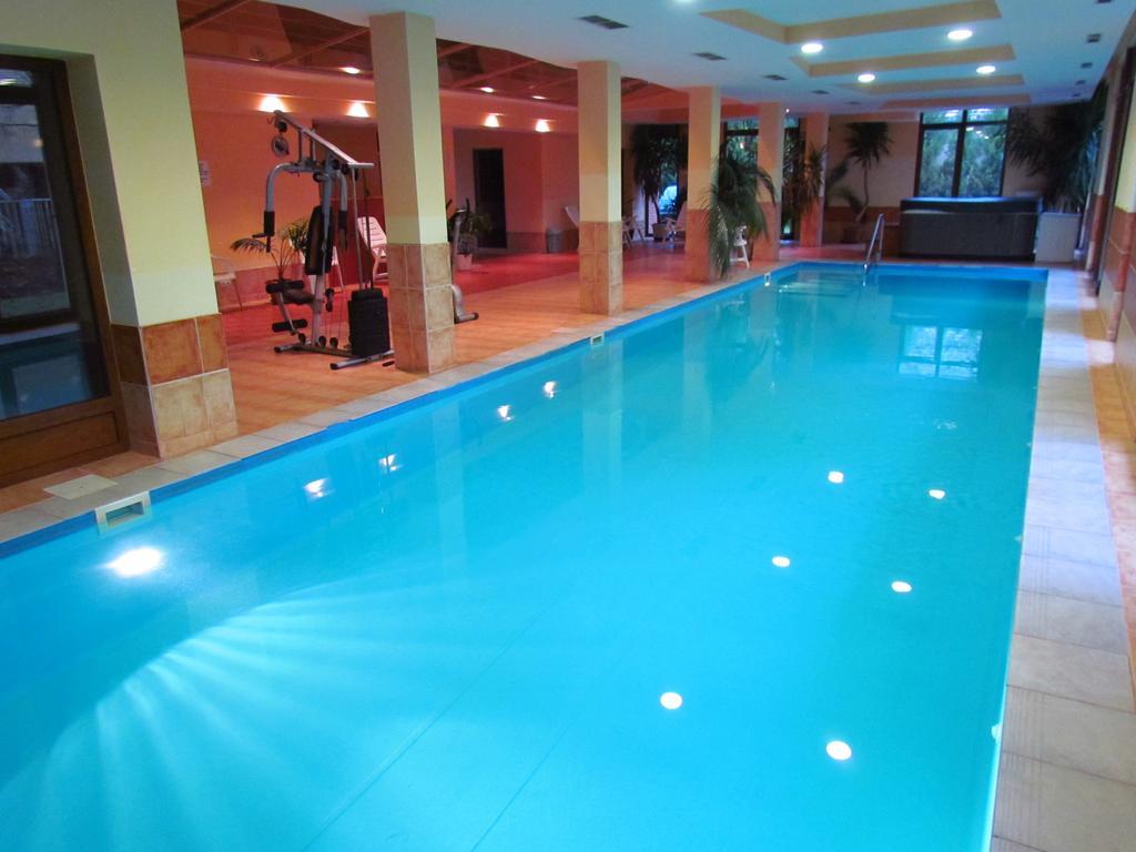Balaton Wellness Apartman Сиофок Стая снимка